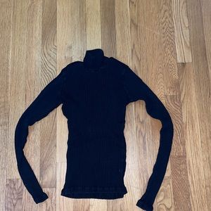 Brandy Melville turtle neck